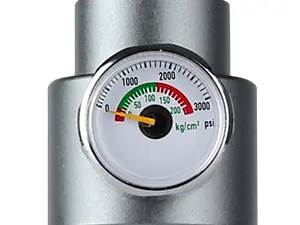 Close-up view of the Hygger HC045 aquarium CO₂ regulator pressure gauge, showing the color-coded dial with kg/cm² and PSI markings for safe and precise pressure monitoring.